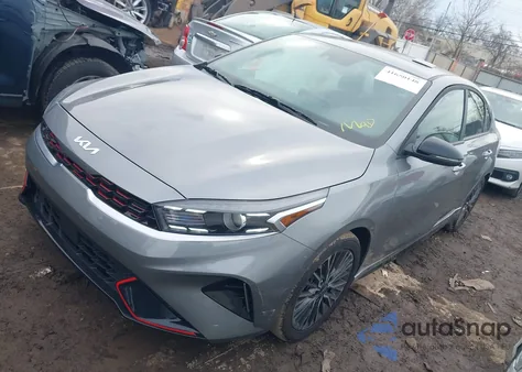 2024 Kia Forte Gt-Line z USA, uszkodzony, nr VIN 3KPF54AD0RE833869